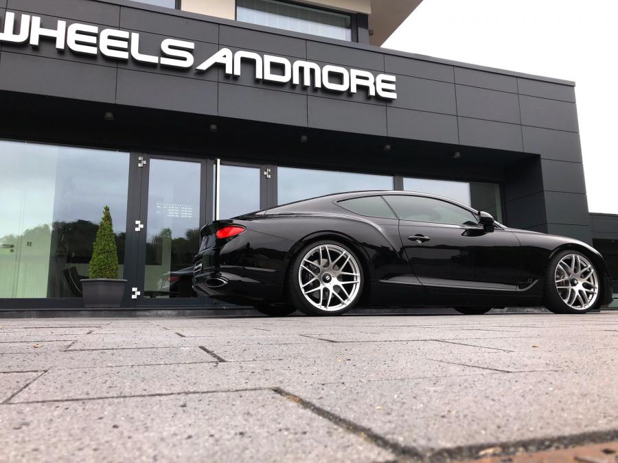  Bentley Continental GT by Wheelsandmore 2019 года  (фото 4 из 12)